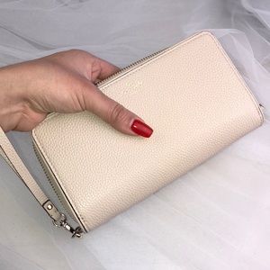 Kate Spade Brigitta cream beige wallet wristlet